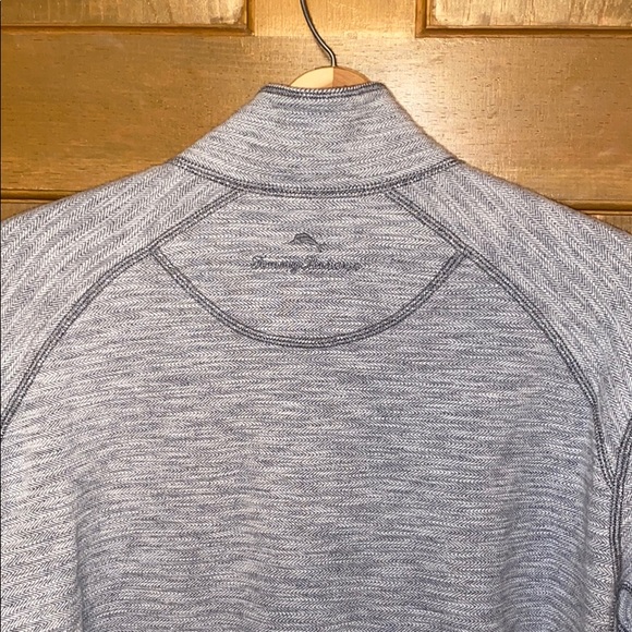 Tommy Bahama 1/4 Zip Reversible Golf Pullover - Picture 3 of 3